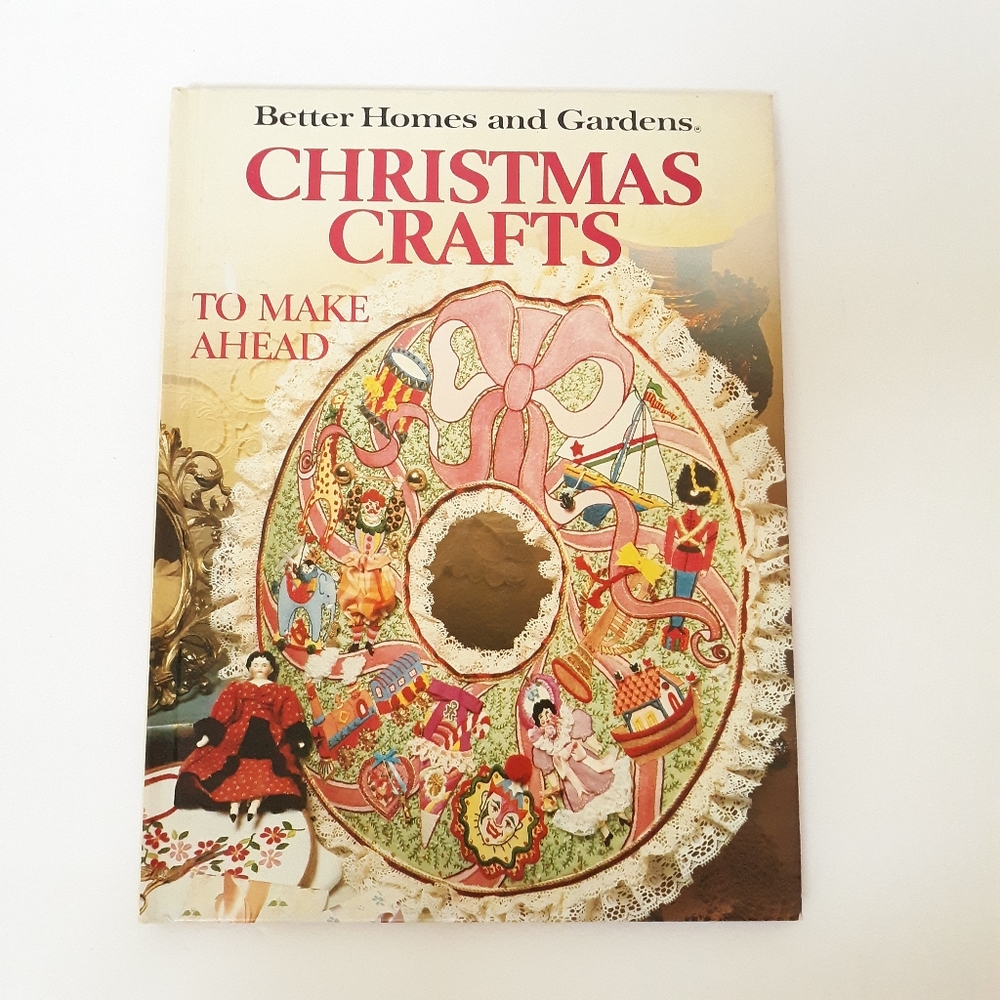 Better Homes Christmas Crafts Book - Picture 1 of 4